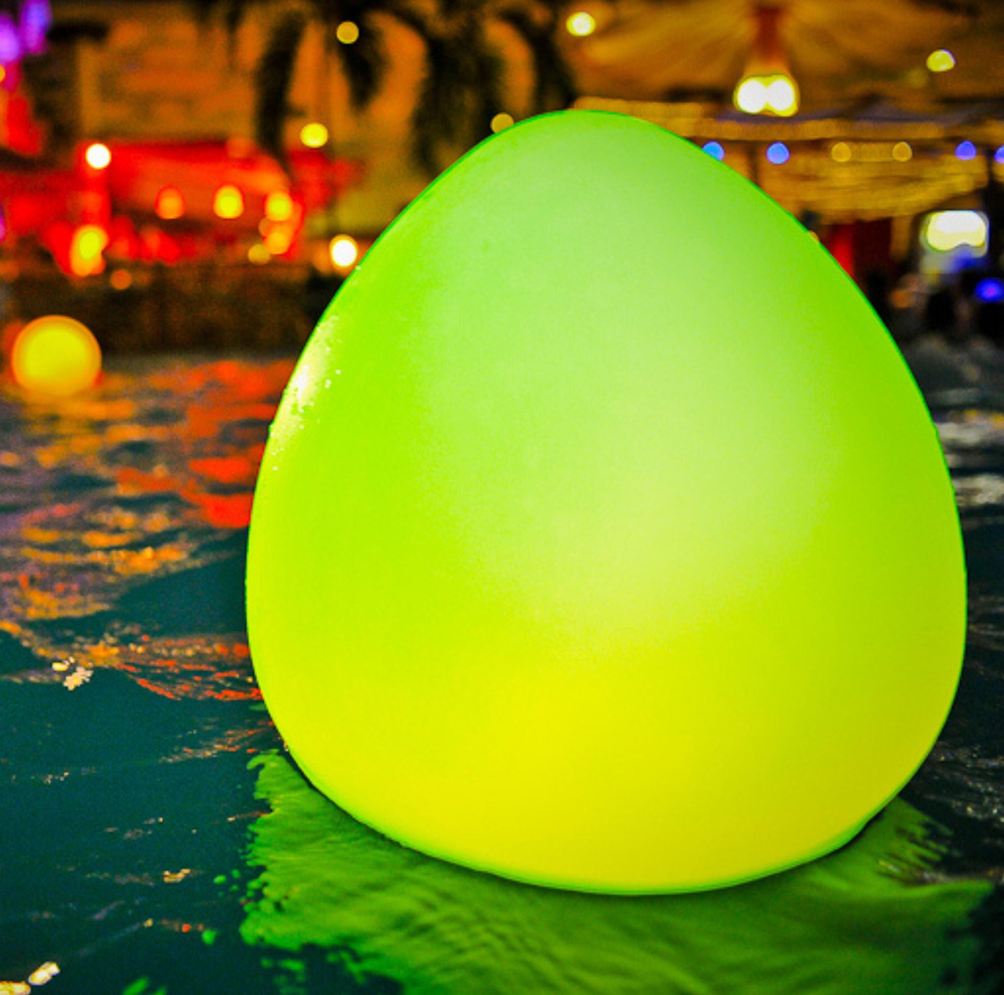 STONE XL, große Pool-Leuchte mit APP-Steuerung von Smart and Green