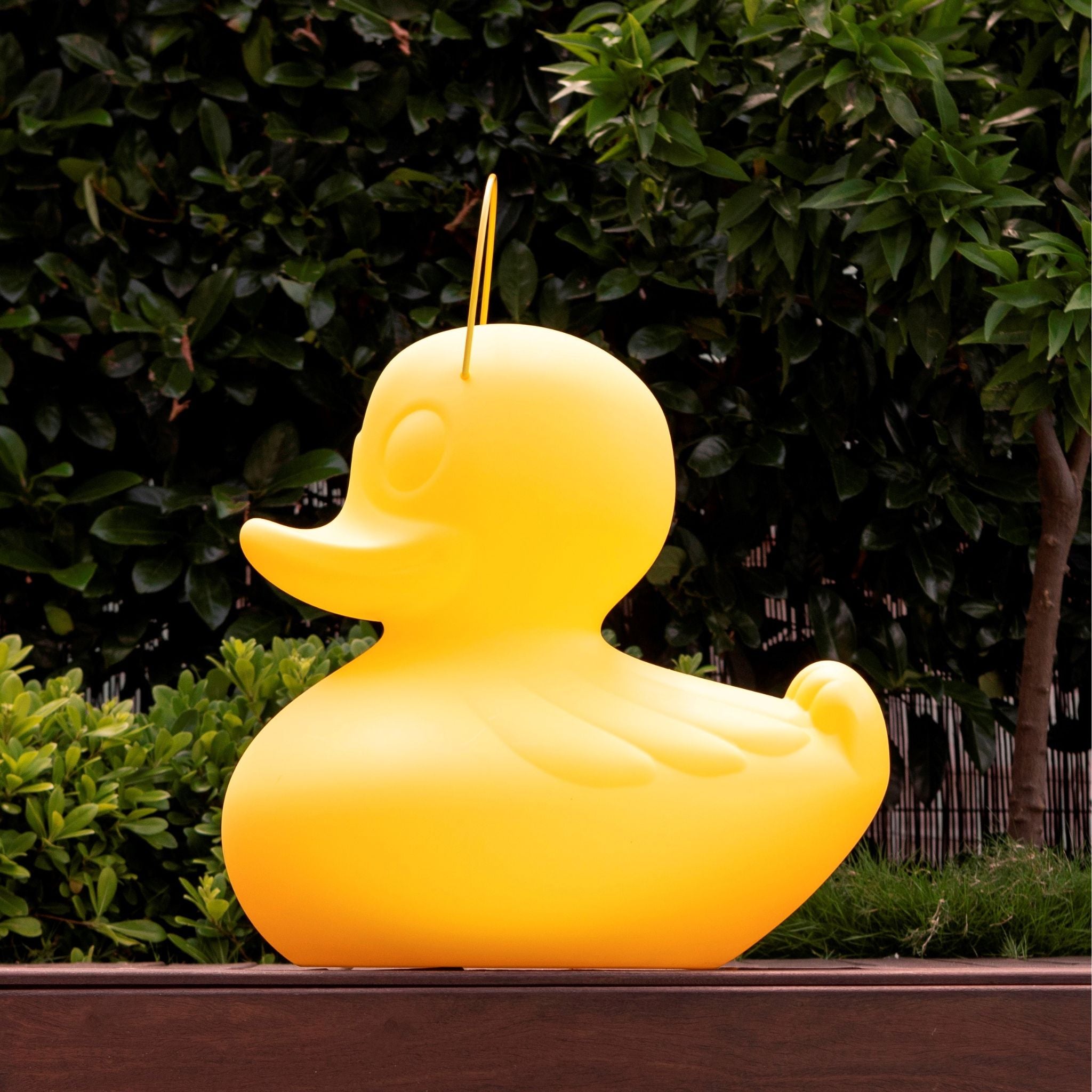 DUCK-DUCK lamp XL Schwimmleuchte - 51cm in Gelb von Goodnight light