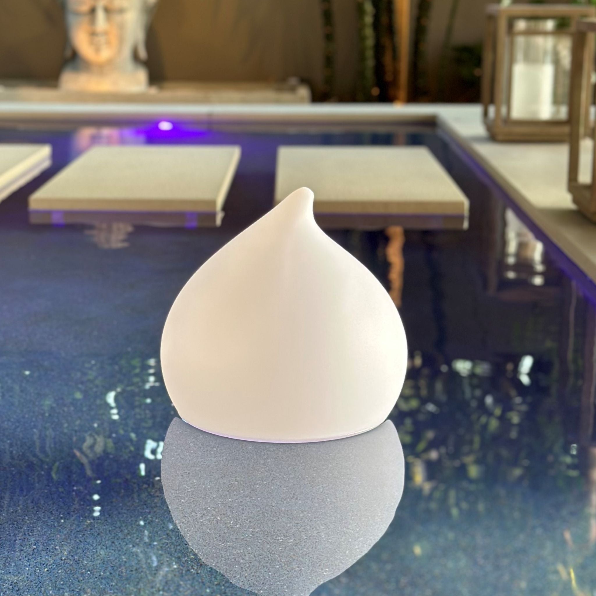 DEW -kabellose, schwimmfähige Designleuchte von Smart and Green