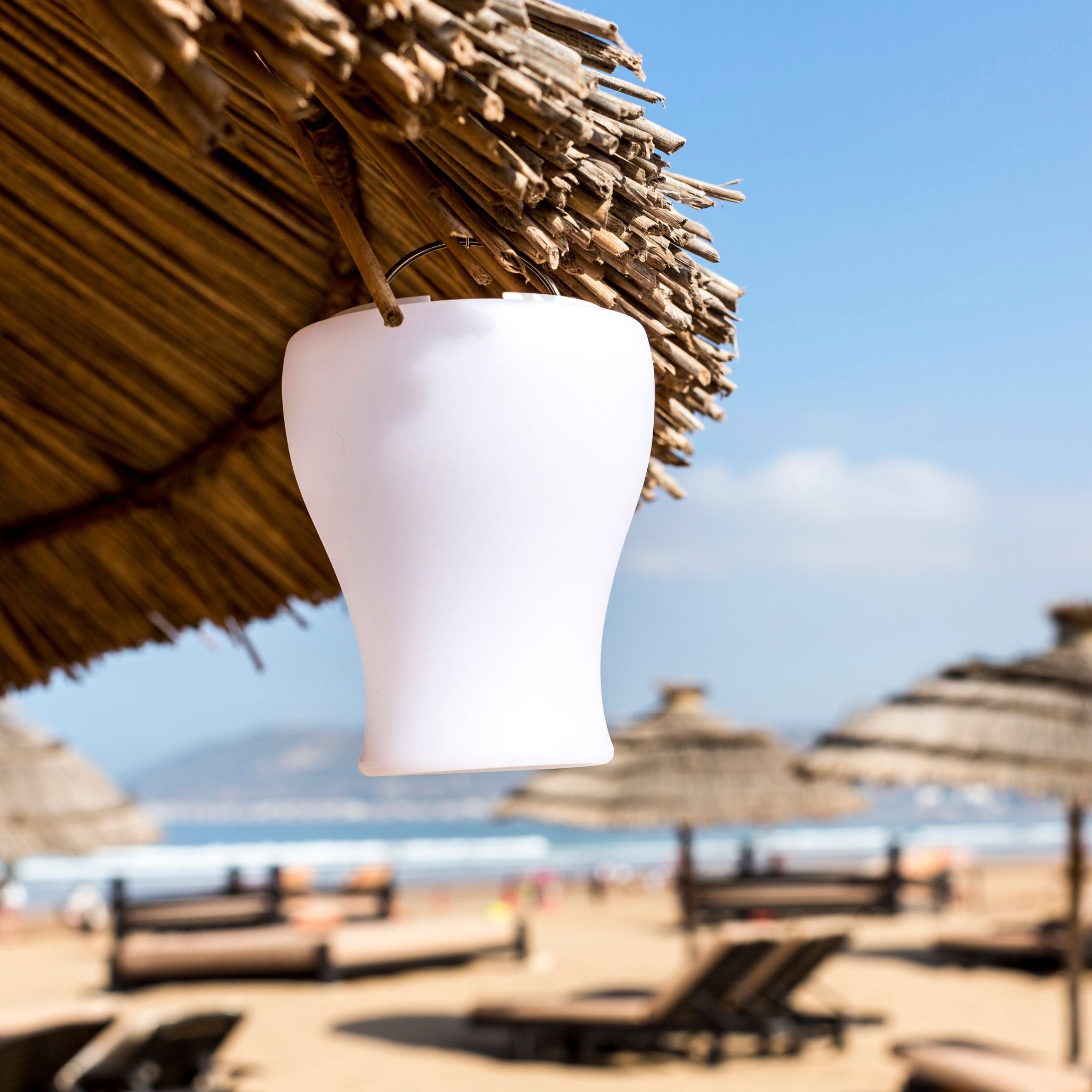 OLIO Akku-LED, bruchfeste, wasserdichte Tischvase von Smart and Green