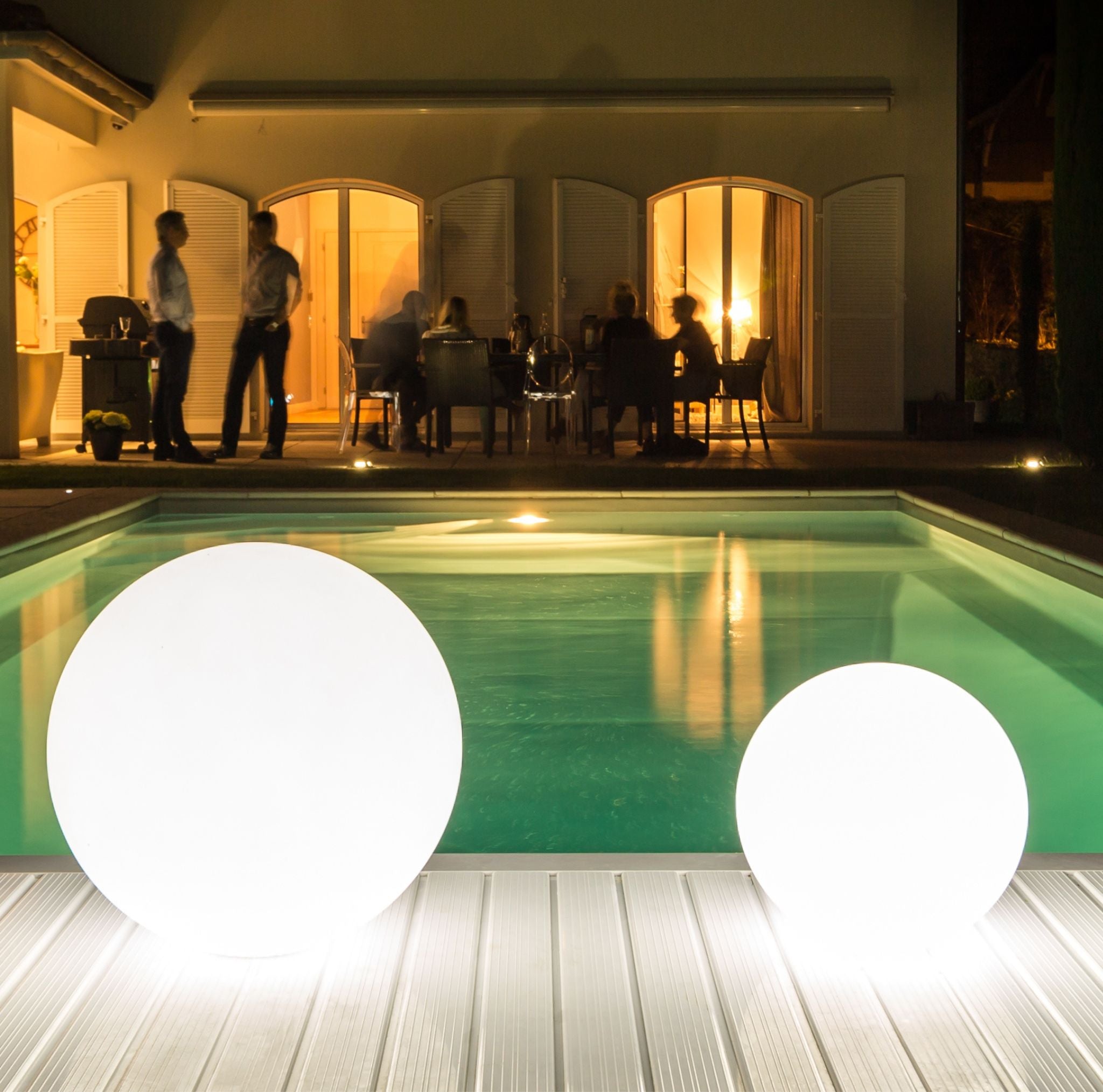 2er Set schwimmfähige Lichtkugeln von Smart and Green