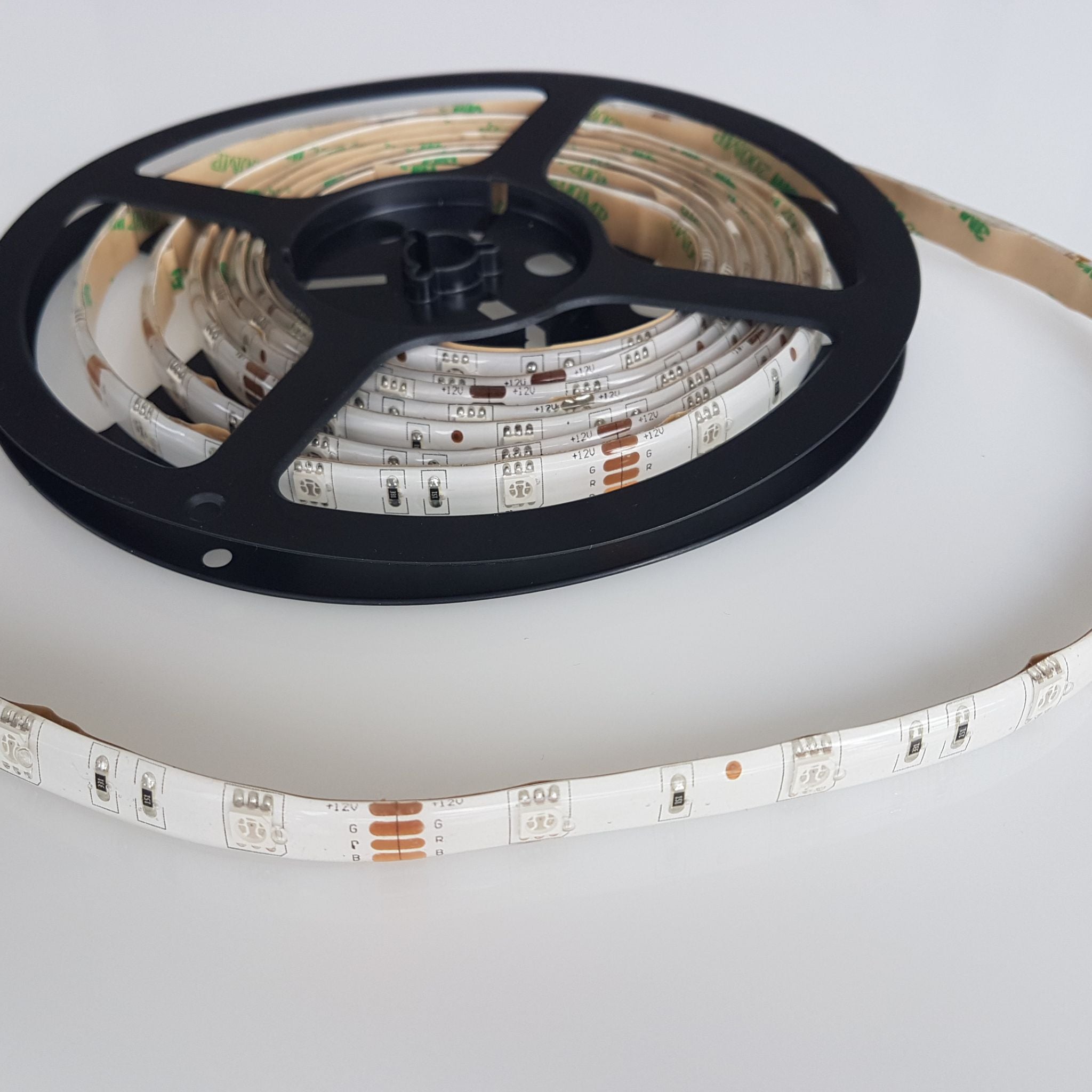 STRIP-LED SmartMESH® RGB Farbwechsel und APP Steuerung von Smart and Green