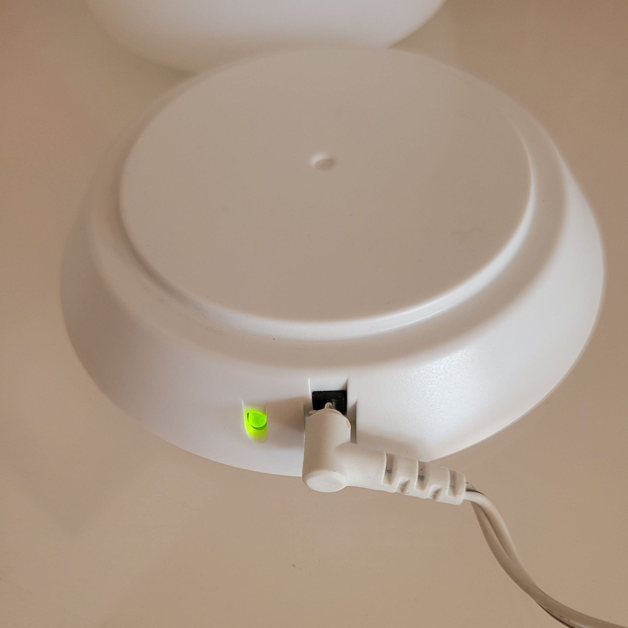 Induktionsladestation mit EU Stecker für Leuchten von Smart&Green  / Goodnight light