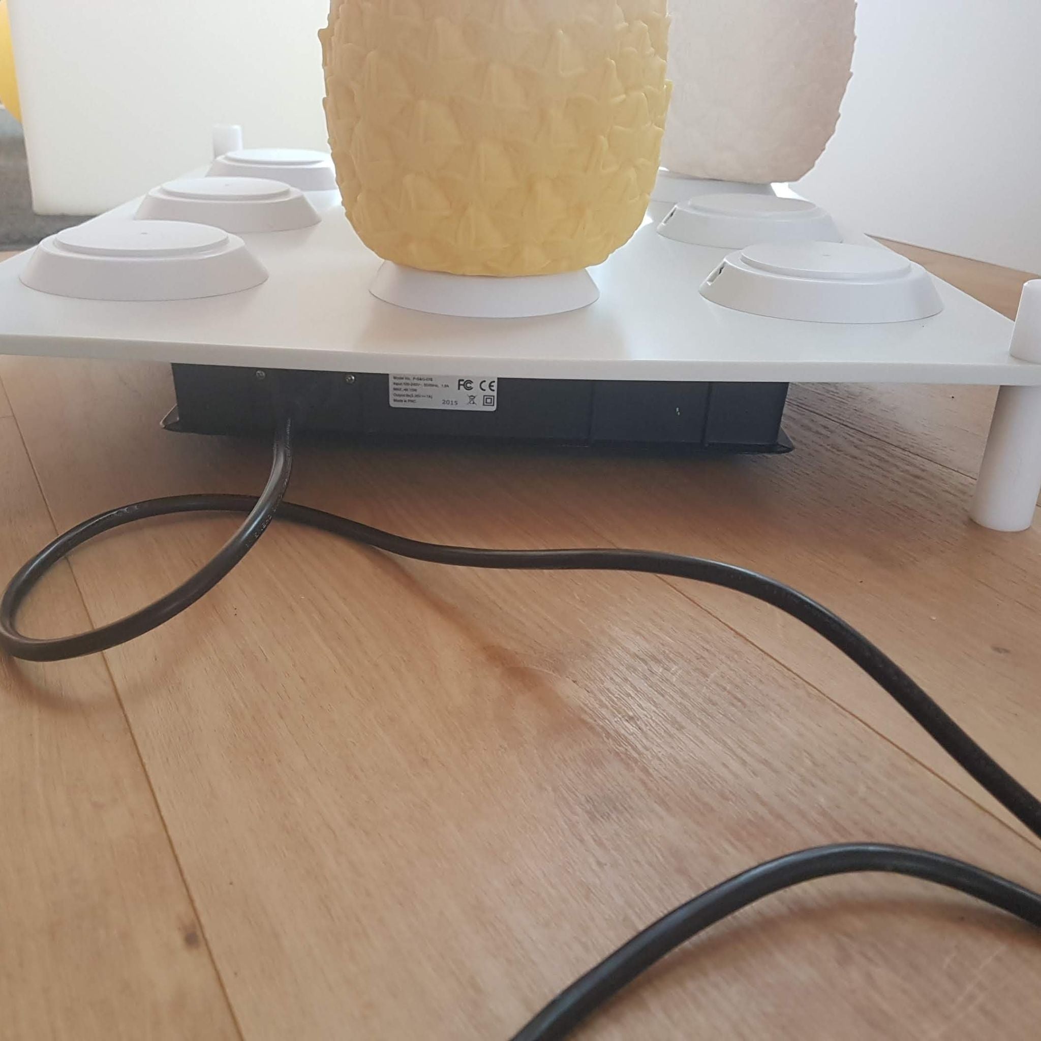 Ladestation für 9 BULBLITE Leuchten
