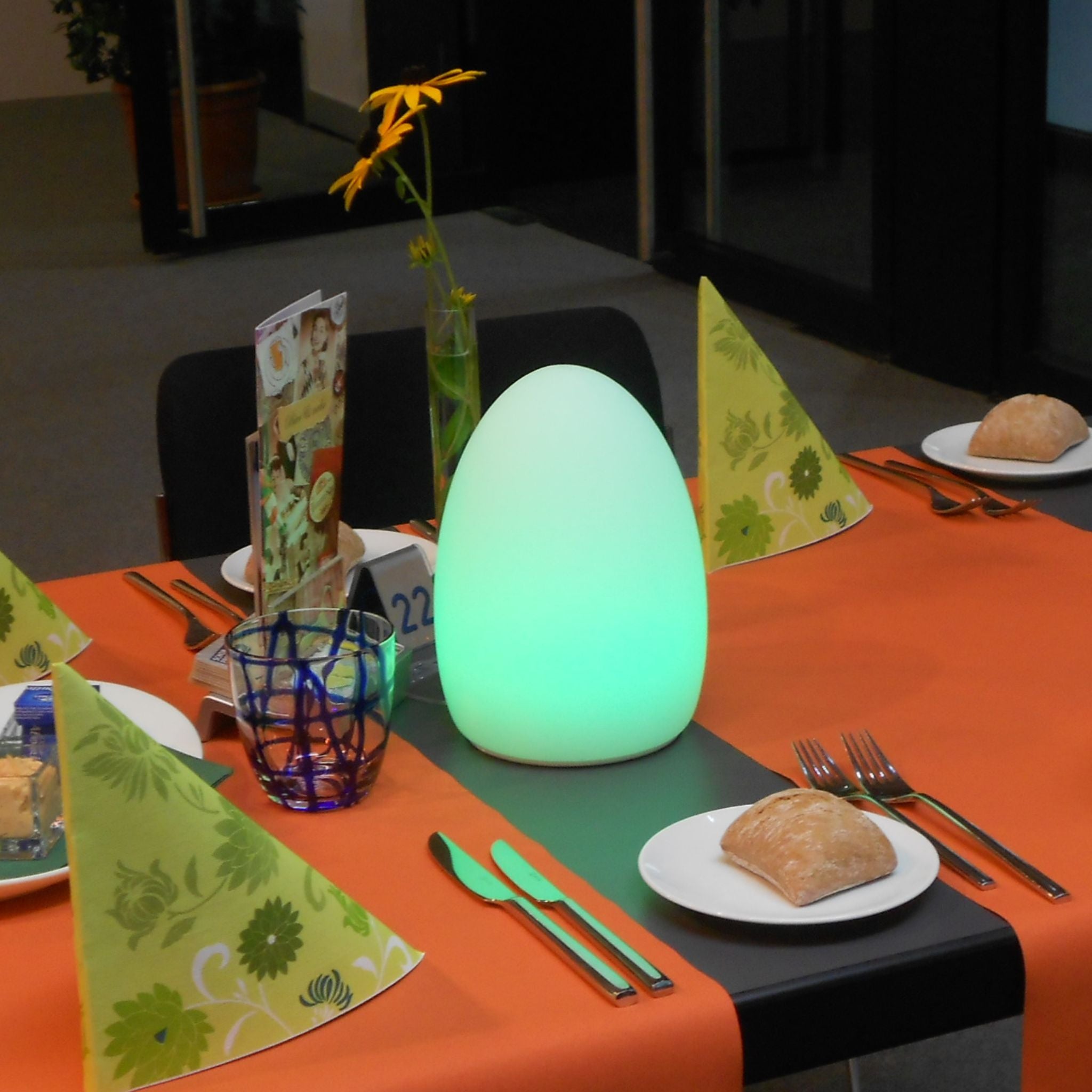 EGG - kabellose, bruchfeste Tischleuchte App-Steuerung von Smart and Green